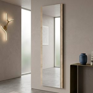 Espejo cuerpo entero, 180 x 50 cm, color roble, montado en una habitación - Parma