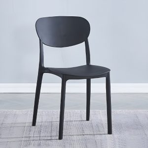 Silla de plástico negra, respaldo curvado de forma ovalada, asiento curvado - Vigone