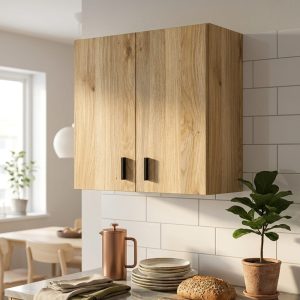 Mueble colgante de 2 puertas en color roble con vetas, 60 x 60 cm, instalado en una pared de cocina - Metz